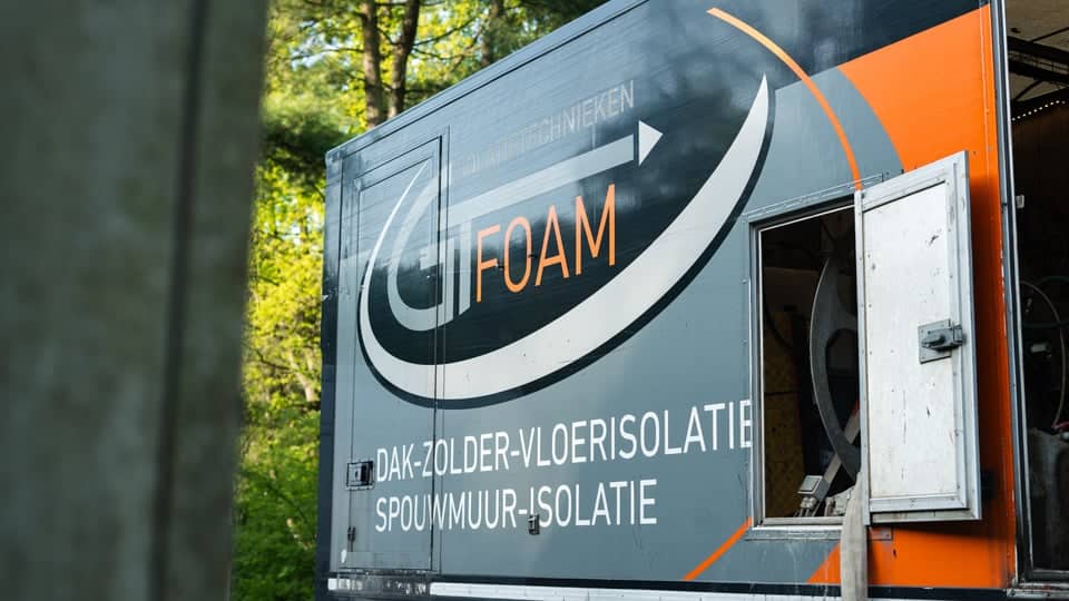 bus met bestickering van GT-Foam